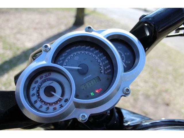 harley-davidson - v-rod-muscle-vrscf