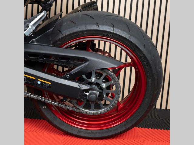 kawasaki - z900