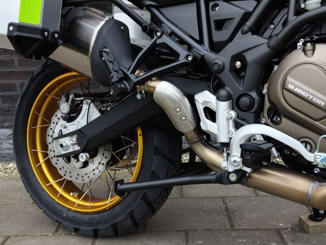 QJMOTOR - srt-700-x-touring