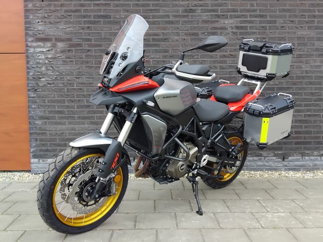 QJMOTOR - srt-700-x-touring