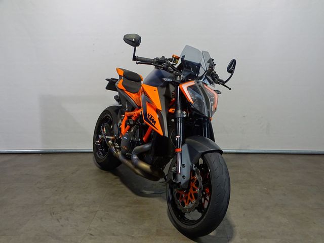 ktm - 1290-super-duke-r