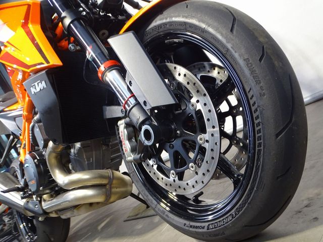 ktm - 1390-super-duke-r