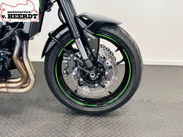kawasaki - z900-performance
