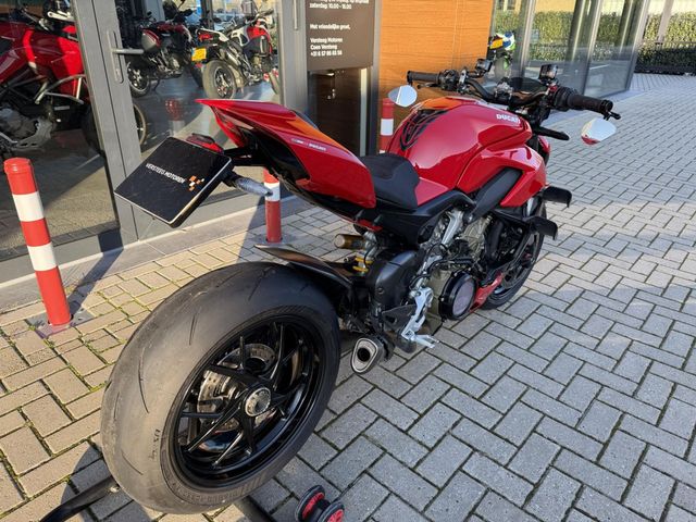 ducati - streetfighter-v4