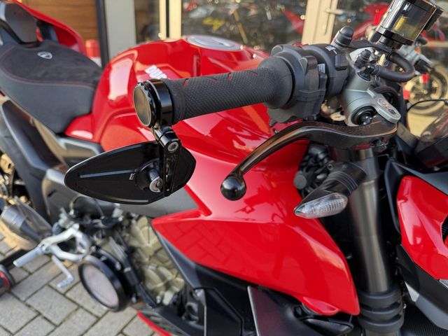 ducati - streetfighter-v4