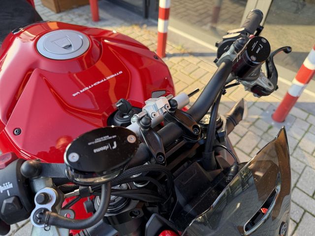 ducati - streetfighter-v4