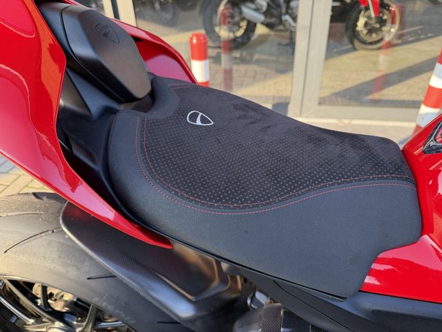 ducati - streetfighter-v4