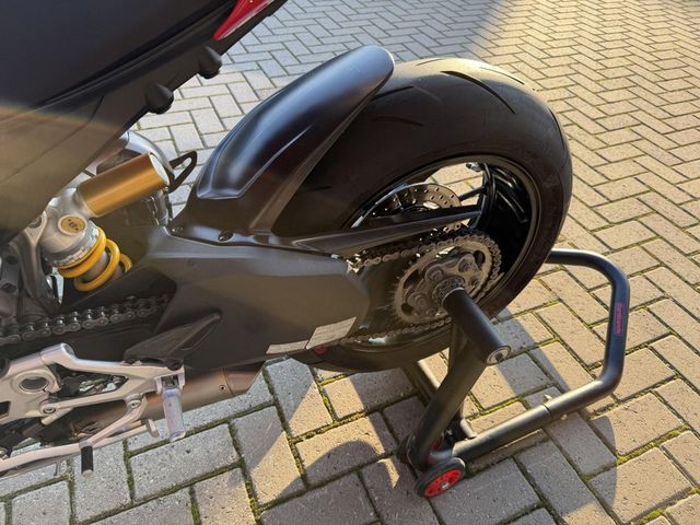 ducati - streetfighter-v4