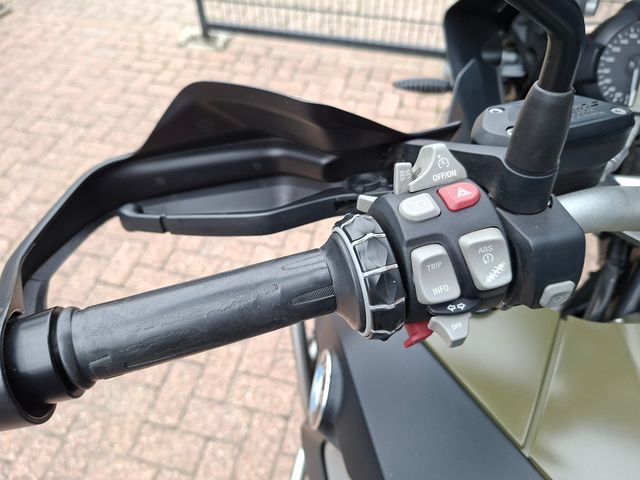 bmw - r-1200-gs-adventure-abs-asc-esa