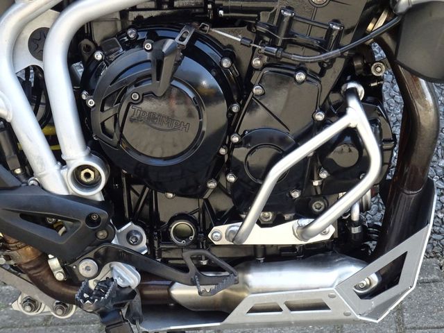 triumph - tiger-800-xc