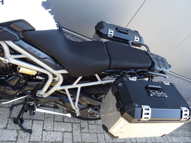 triumph - tiger-800-xc
