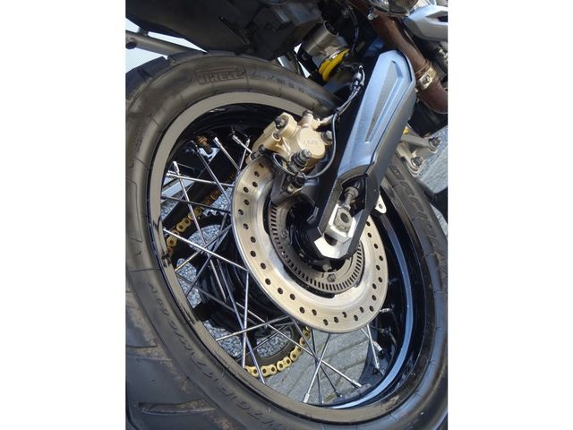 triumph - tiger-800-xc