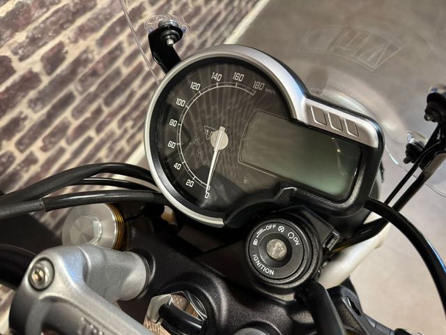 triumph - scrambler-400-x