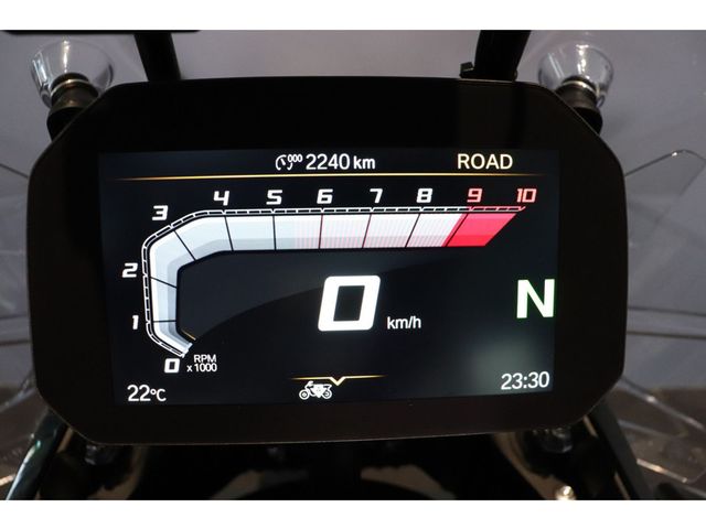 bmw - r-1300-gs-adventure