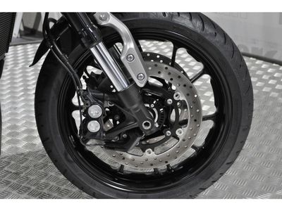 YAMAHA XSR 900 – foto 4
