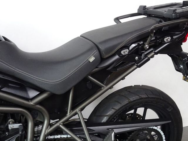 triumph - tiger-800-xrx