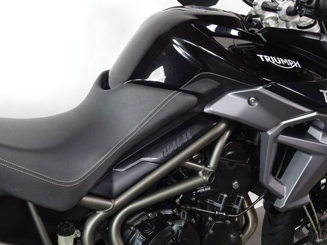 triumph - tiger-800-xrx