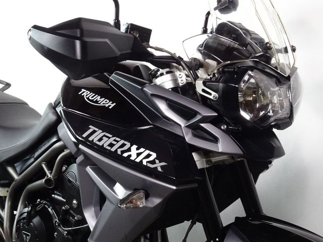 triumph - tiger-800-xrx