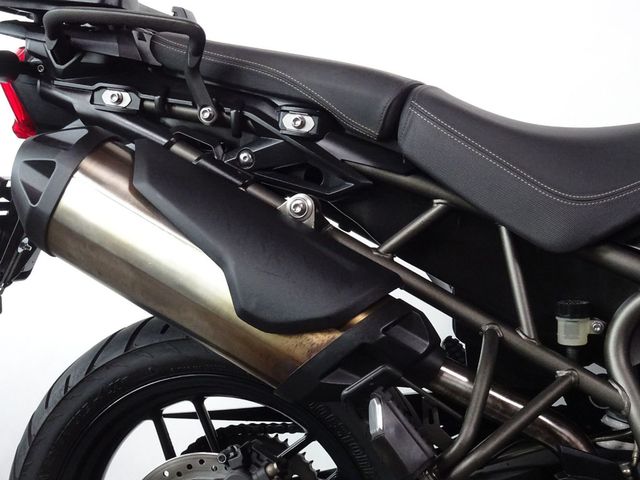 triumph - tiger-800-xrx