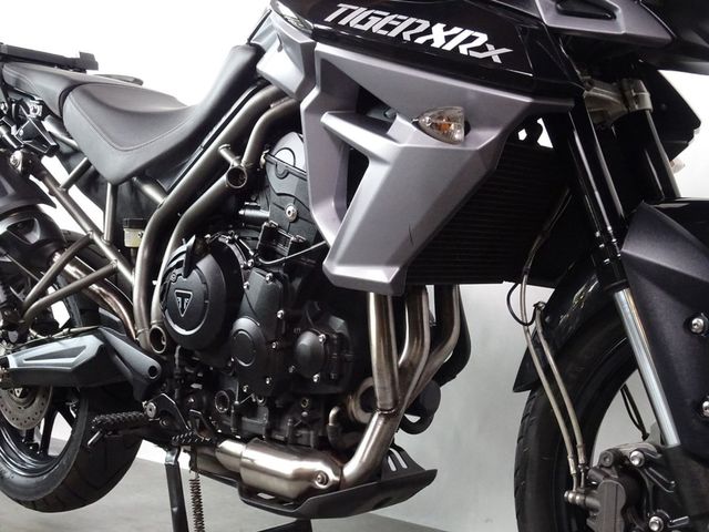 triumph - tiger-800-xrx