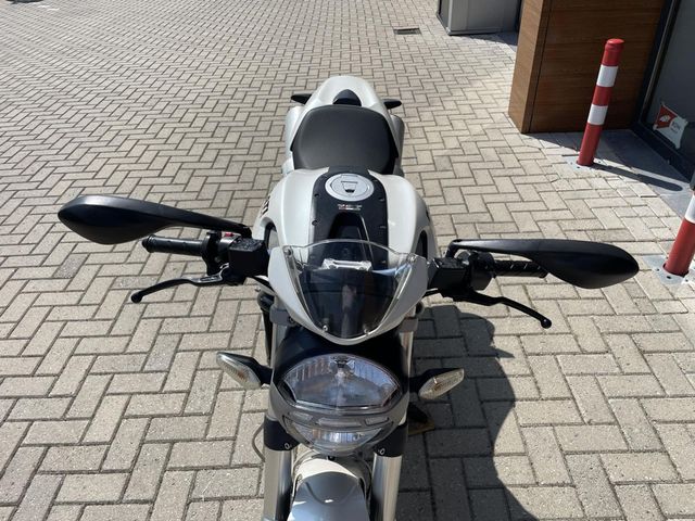 ducati - monster-696