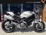 DUCATI MONSTER 696