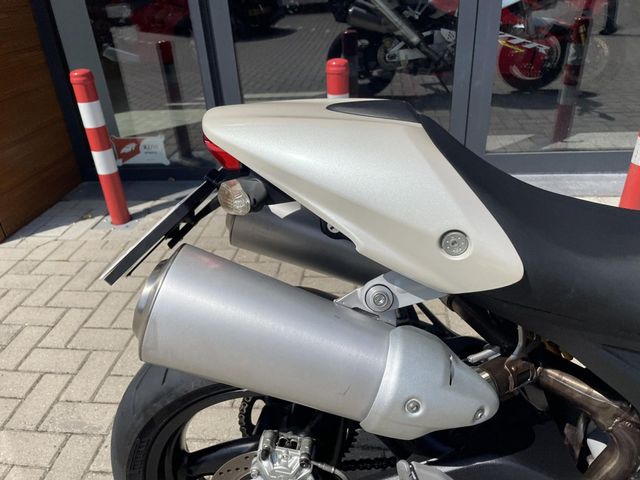 ducati - monster-696