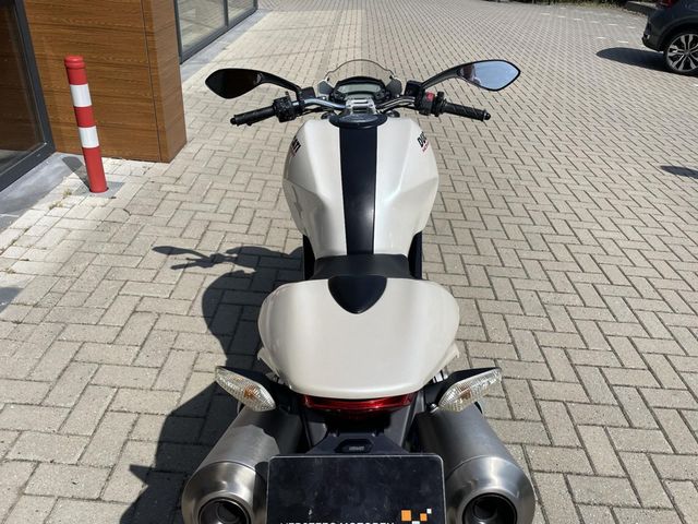 ducati - monster-696