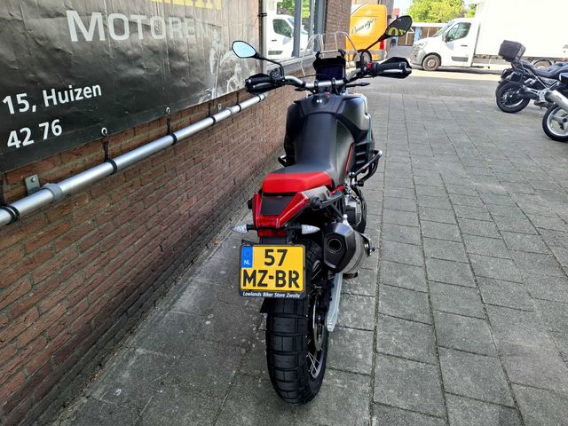 aprilia - tuareg-600