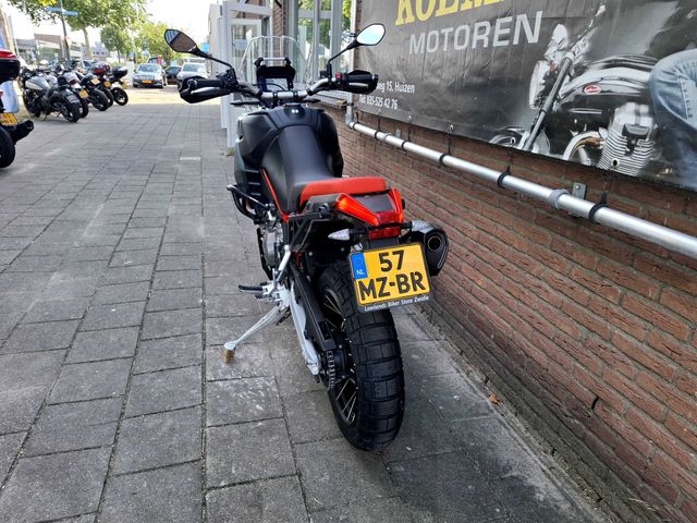 aprilia - tuareg-600