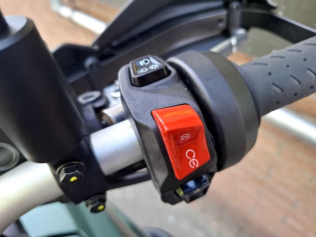 aprilia - tuareg-600