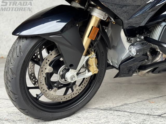 bmw - r-1250-rt