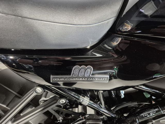 kawasaki - z900rs-black-ball-edition