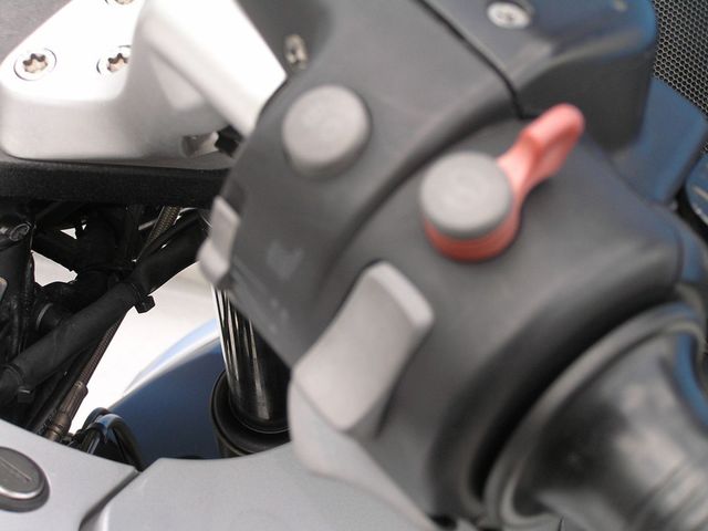 bmw - r-1200-rt