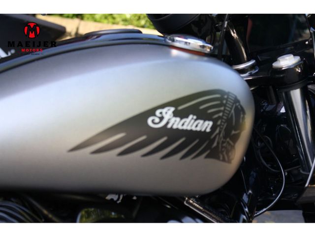 indian - chief-bobber-dark-horse