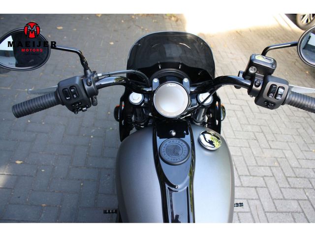 indian - chief-bobber-dark-horse