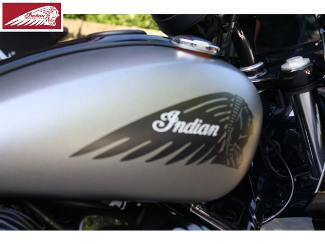 indian - chief-bobber-dark-horse