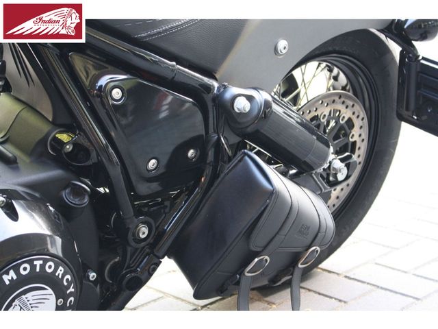 indian - chief-bobber-dark-horse
