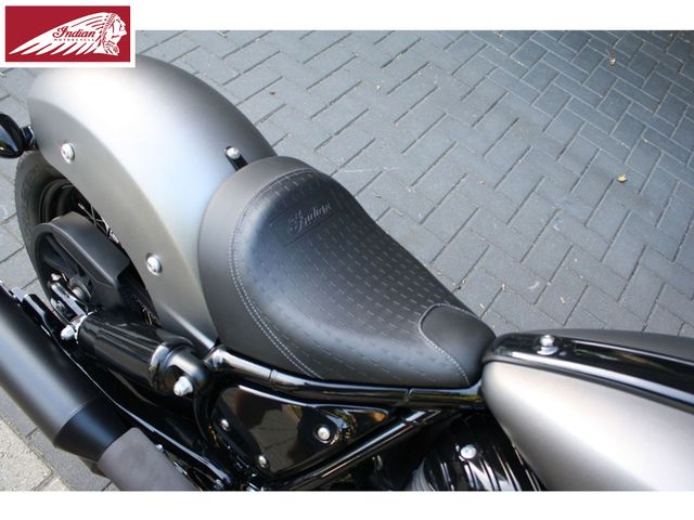 indian - chief-bobber-dark-horse