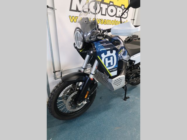 husqvarna - norden-901-expedition