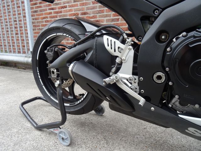 suzuki - gsx-r-750