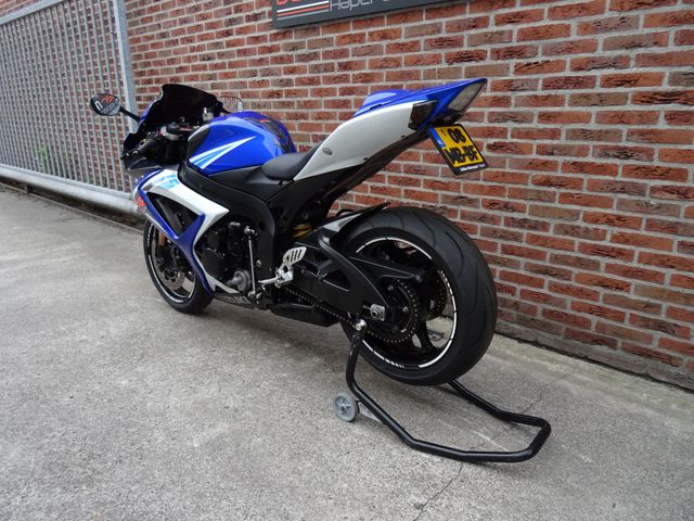 suzuki - gsx-r-750
