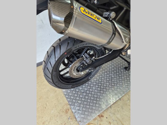 triumph - tiger-800-xrx