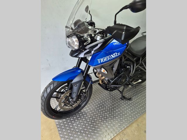 triumph - tiger-800-xrx