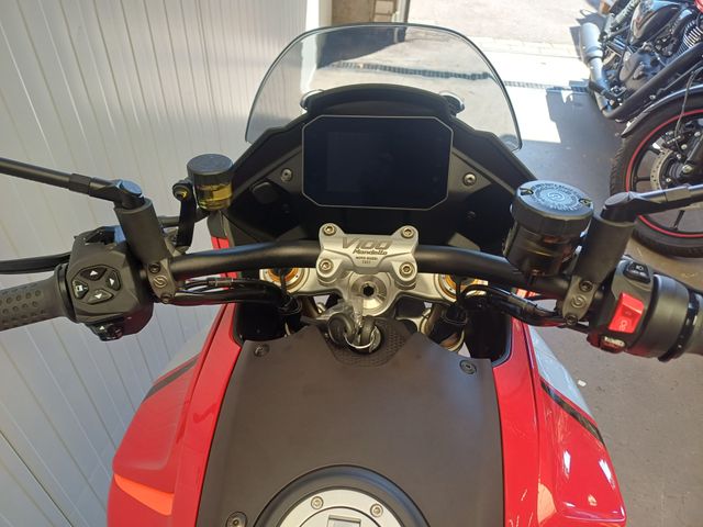 moto-guzzi - v-100-mandello-s