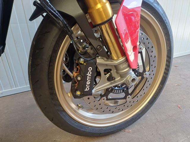 moto-guzzi - v-100-mandello-s
