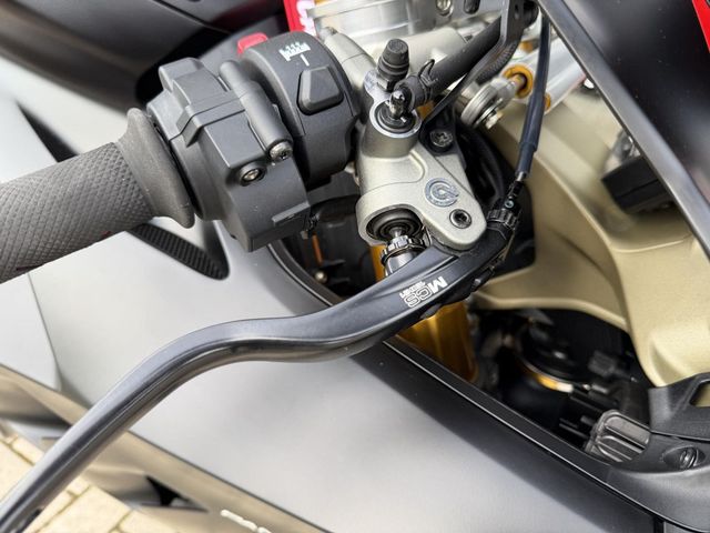 ducati - panigale-v4-sp