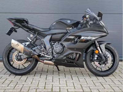YAMAHA R7 – foto 2