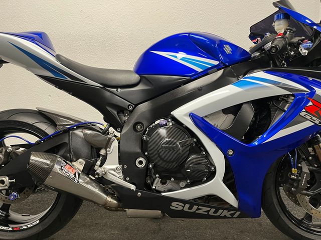 suzuki - gsx-r-750