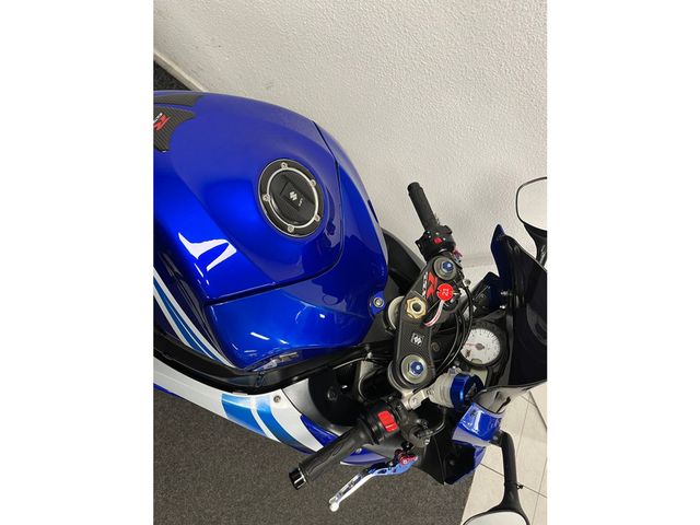 suzuki - gsx-r-750